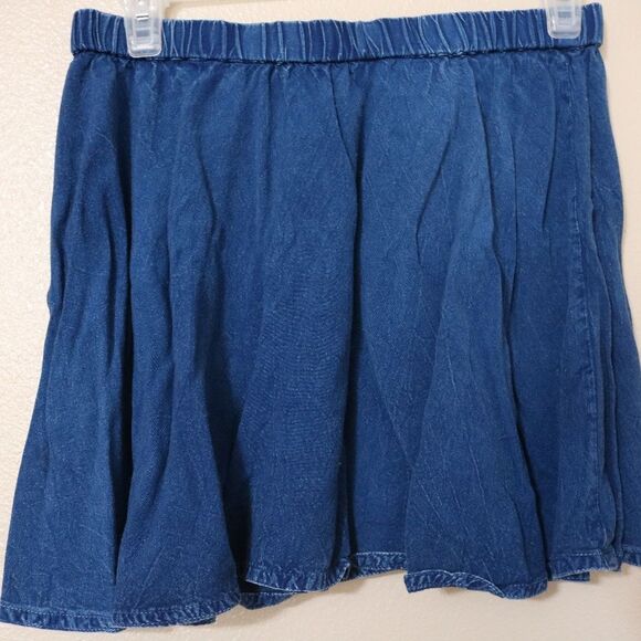 Flowy Mini Skirt Large - Picture 1 of 2